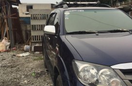 Selling Blue Toyota Fortuner in Manila