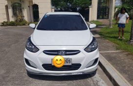 Sell White Hyundai Accent in Tarlac City