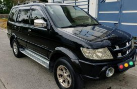 Sell Black Isuzu Crosswind in Manila