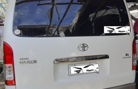 Selling White Toyota Hiace in Orion
