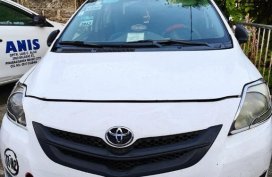 Selling White Toyota Vios 2010 in Manila