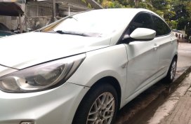 Sell White 2014 Hyundai Accent in Pasig