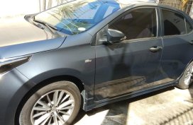 Sell Silver 2016 Toyota Corolla Altis in Manila