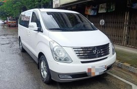 Sell White 2016 Hyundai Grand Starex in Manila