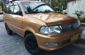 Selling Brown Toyota Revo 2004 in Makati
