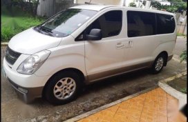 White Hyundai Grand Starex 2010 for sale in Quezon City