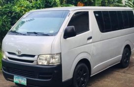TOYOTA HI ACE COMMUTER 2010MODEL