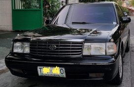 Black Toyota Crown for sale in Pasig