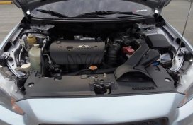 Selling Silver Mitsubishi Lancer 2010 in Manila