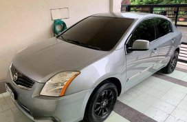 White Nissan Sentra for sale in Manila