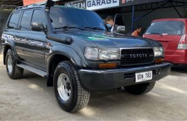 Selling Black Toyota Land Cruiser in Meycauayan
