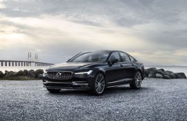 Volvo S90 D4 Momentum 2.0 AT