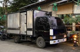 Sell Black Mitsubishi Fuso in Manila