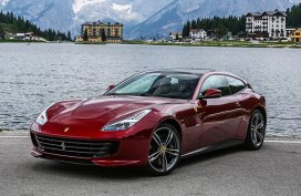 Ferrari GTC4Lusso 6.3 V12 AT