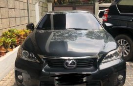 Selling Black Lexus Ct200h in Pasig