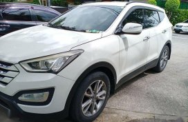 Sell Pearl White 2013 Hyundai Santa Fe in Manila