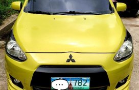 Selling Yellow Mitsubishi Mirage 2013 in Muntinlupa