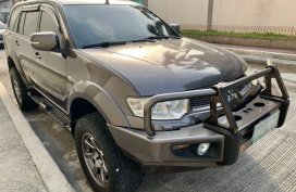 Selling Silver Mitsubishi Montero Sport 2012 in Quezon City