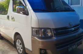 Pearl White Toyota Grandia 2014 for sale in Manila