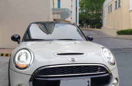 White Mini Cooper 2017 for sale in Manila