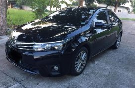 Sell Black 2014 Toyota Corolla altis in San Fernando