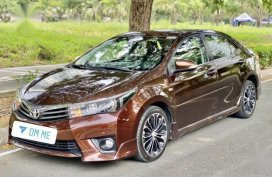 Brown Toyota Corolla altis 2015 for sale in Manila