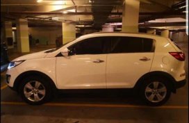 Sell White 2011 Kia Sportage in Manila