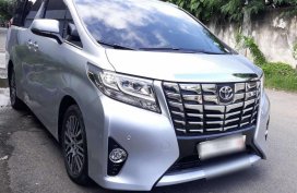 Sell Silver 2016 Toyota Alphard in Cebu City