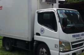 Sell White 2015 Mitsubishi Fuso in Manila