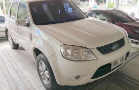 White Ford Escape 2011 for sale in Manila