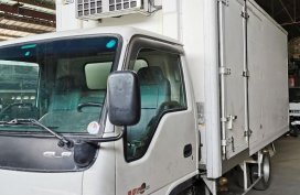 White Isuzu Giga 2016 for sale in Quezon City