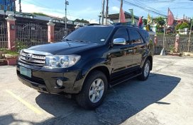 Black Toyota Fortuner 2010 for sale in Apalit