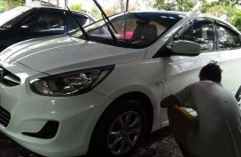Sell White 2015 Hyundai Accent in Rizal
