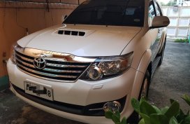 Pearl White Toyota Fortuner 2015 for sale in Cabanatuan
