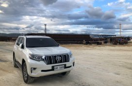 Selling Pearl White Toyota Prado 2018 in Cebu City