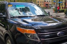 Selling Black Ford Explorer 2014 in Burgos