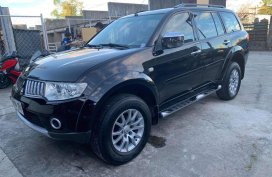 Selling Black Mitsubishi Montero 2010 in Manila