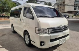 Sell Pearlwhite Toyota Hiace Super Grandia 2014 in Pasig 