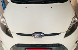 Pearl White Ford Fiesta 2011 for sale in San Fernando