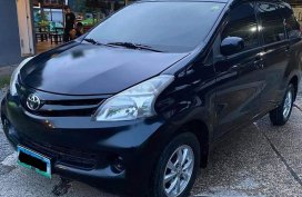 Selling Black Toyota Avanza 2013 in Manila