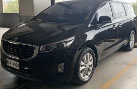 Selling Black Kia Grand Carnival 2016 in Quezon City
