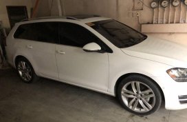 Sell White 2017 Volkswagen Golf in Mandaluyong