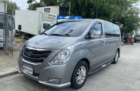 Selling Silver Hyundai Starex 2014 in Manila