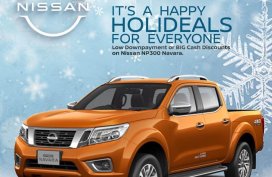 Selling Orange Nissan Navara 2020 in Quezon