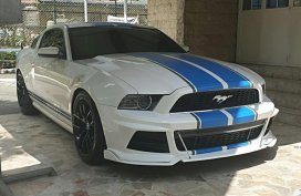 Ford Mustang V6 Auto 2013