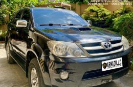 Black Toyota Fortuner 2008 for sale in Cebu