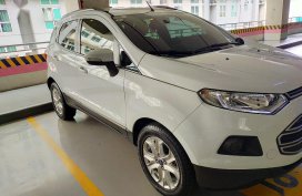 Sell Pearl White 2015 Ford Ecosport in Makati