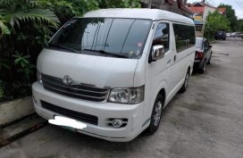 Toyota Hiace Super Grandia 2009