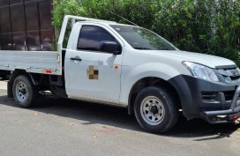 Sell White 2017 Isuzu D-Max in Manila