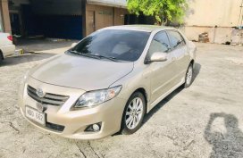 Selling Silver Toyota Corolla Altis 2009 in Manila